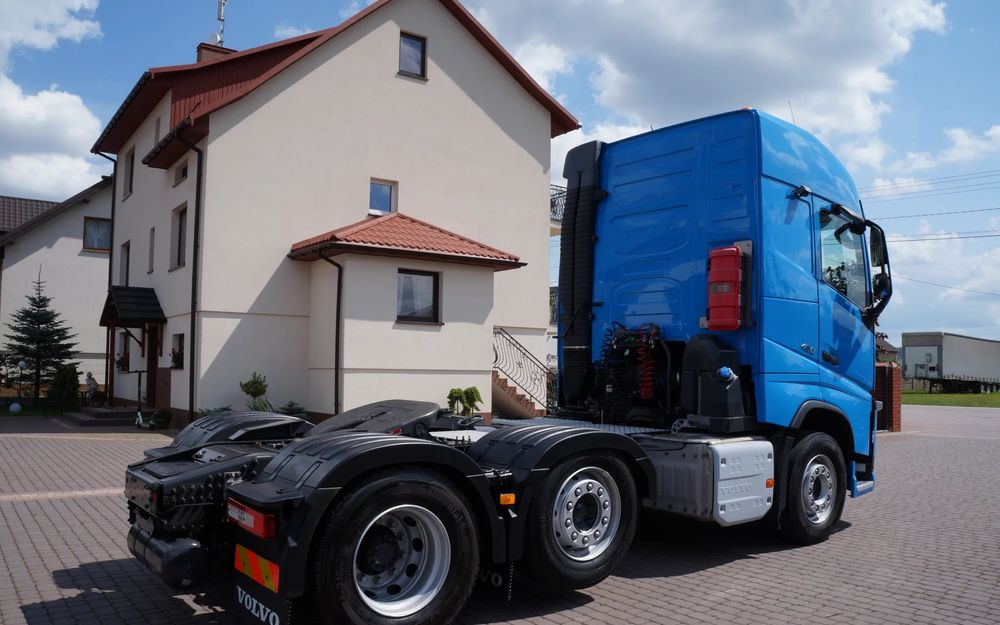 Volvo FH 460 PUSHER 6X2 OŚ SKRĘTNA PODNOSZONA FH 500 - Tractor unit: picture 5 Volvo FH 460 PUSHER 6X2 OŚ SKRĘTNA PODNOSZONA FH 500 - Tractor unit: picture 5