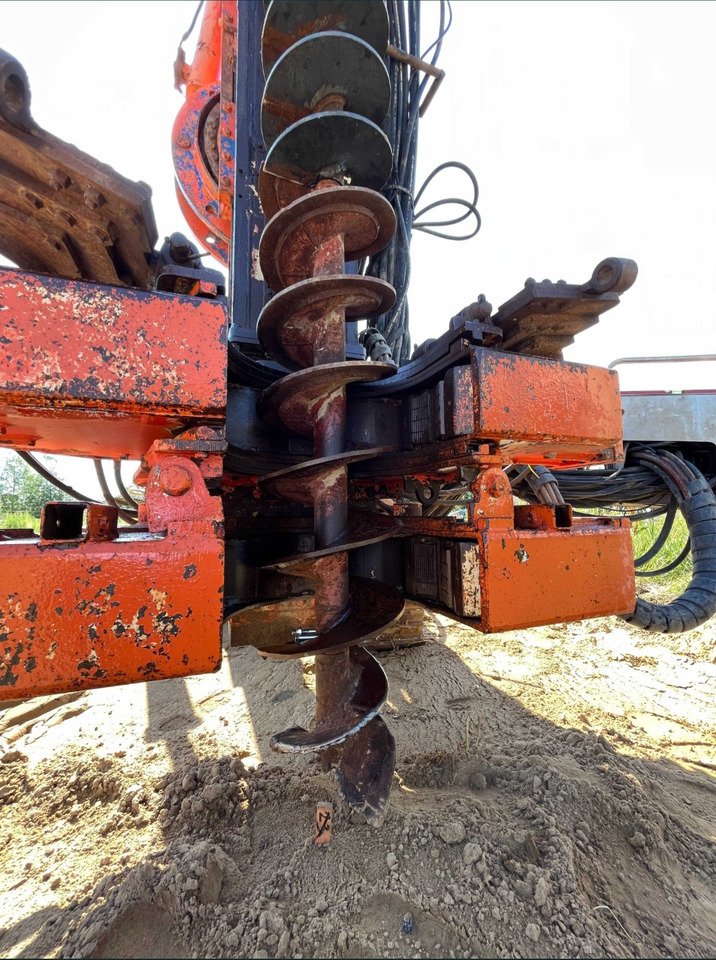 SOILMEC SM 14 - Drilling rig: picture 5 SOILMEC SM 14 - Drilling rig: picture 5