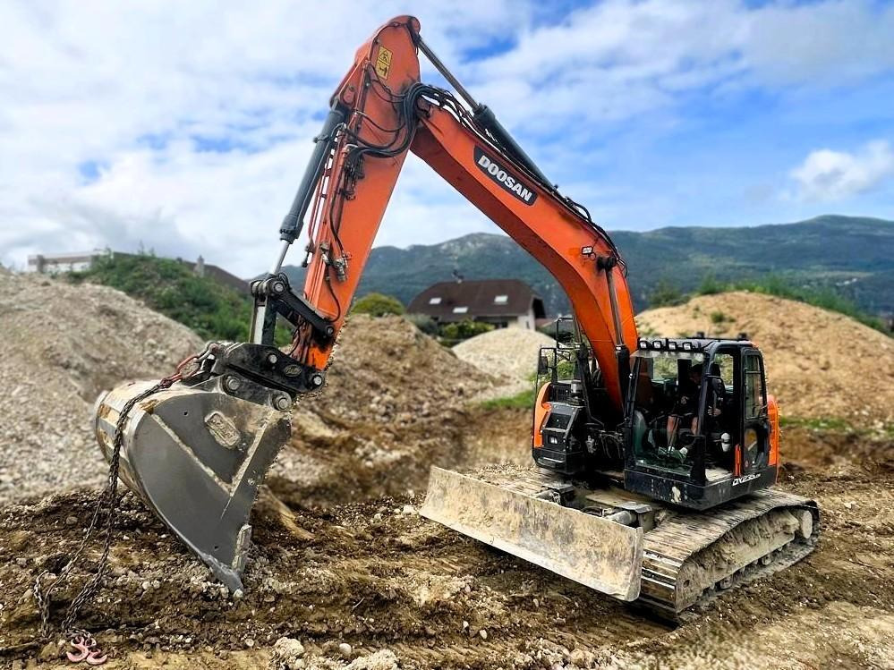 Doosan DX235 LCR-5 PELLE A CHENILLES 26T - Crawler excavator: picture 1 Doosan DX235 LCR-5 PELLE A CHENILLES 26T - Crawler excavator: picture 1