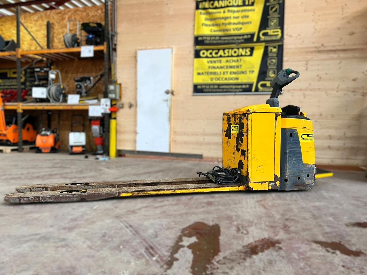 Jungheinrich ERE225 Gerbeur transpalette électrique - Stacker: picture 1 Jungheinrich ERE225 Gerbeur transpalette électrique - Stacker: picture 1