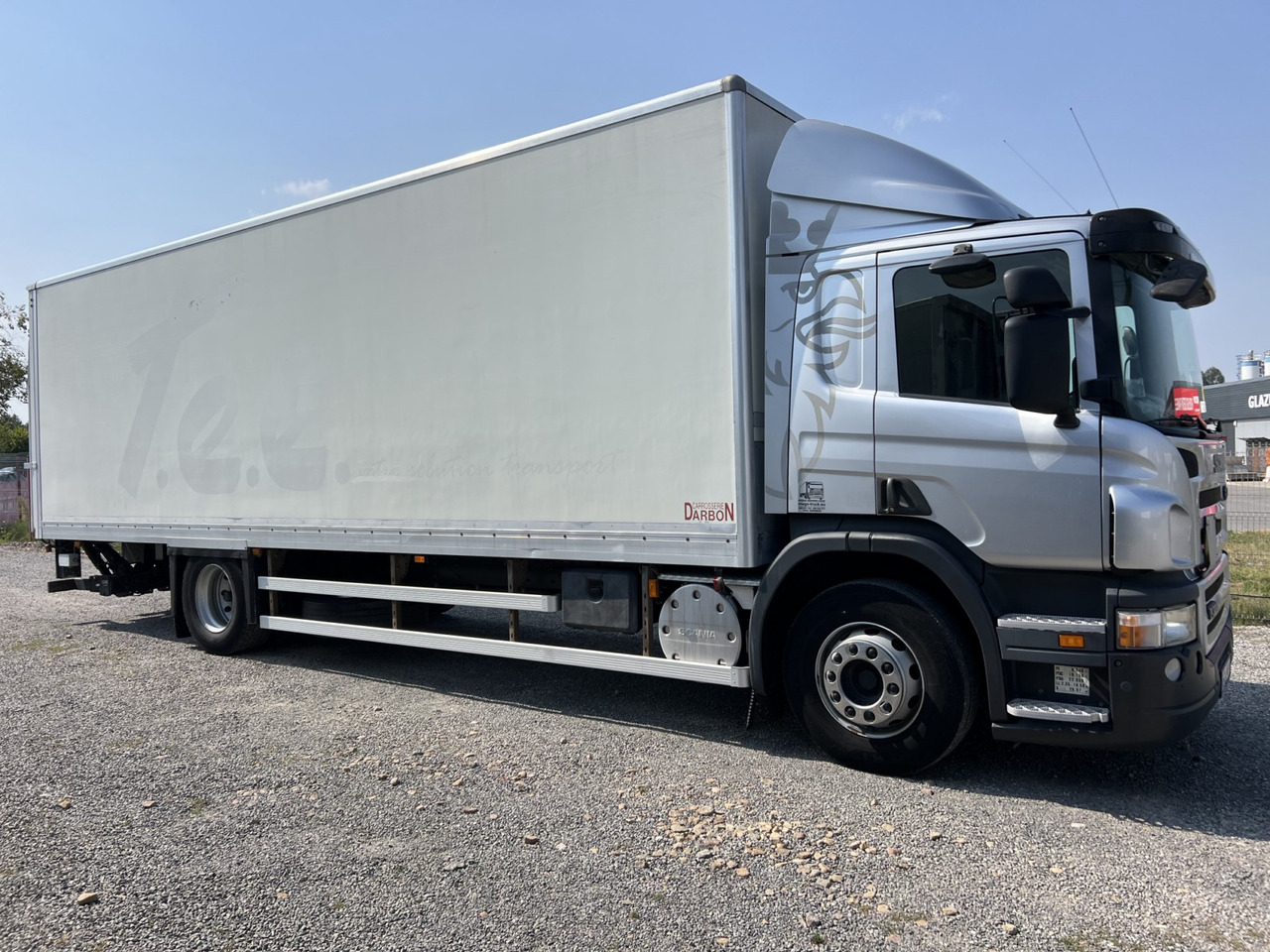 Dropside/ Flatbed truck Scania P320: picture 11 Dropside/ Flatbed truck Scania P320: picture 11