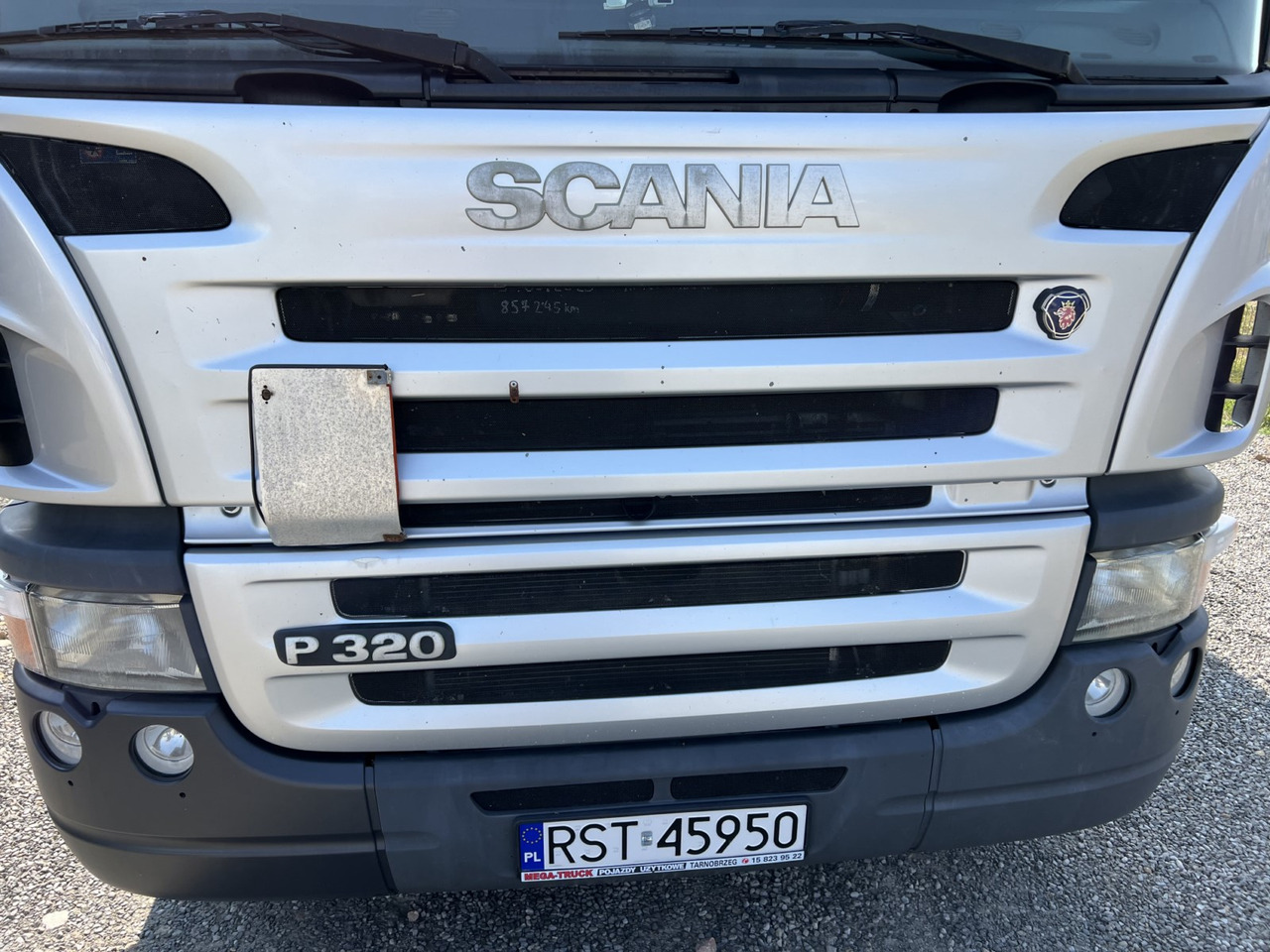 Dropside/ Flatbed truck Scania P320: picture 22 Dropside/ Flatbed truck Scania P320: picture 22