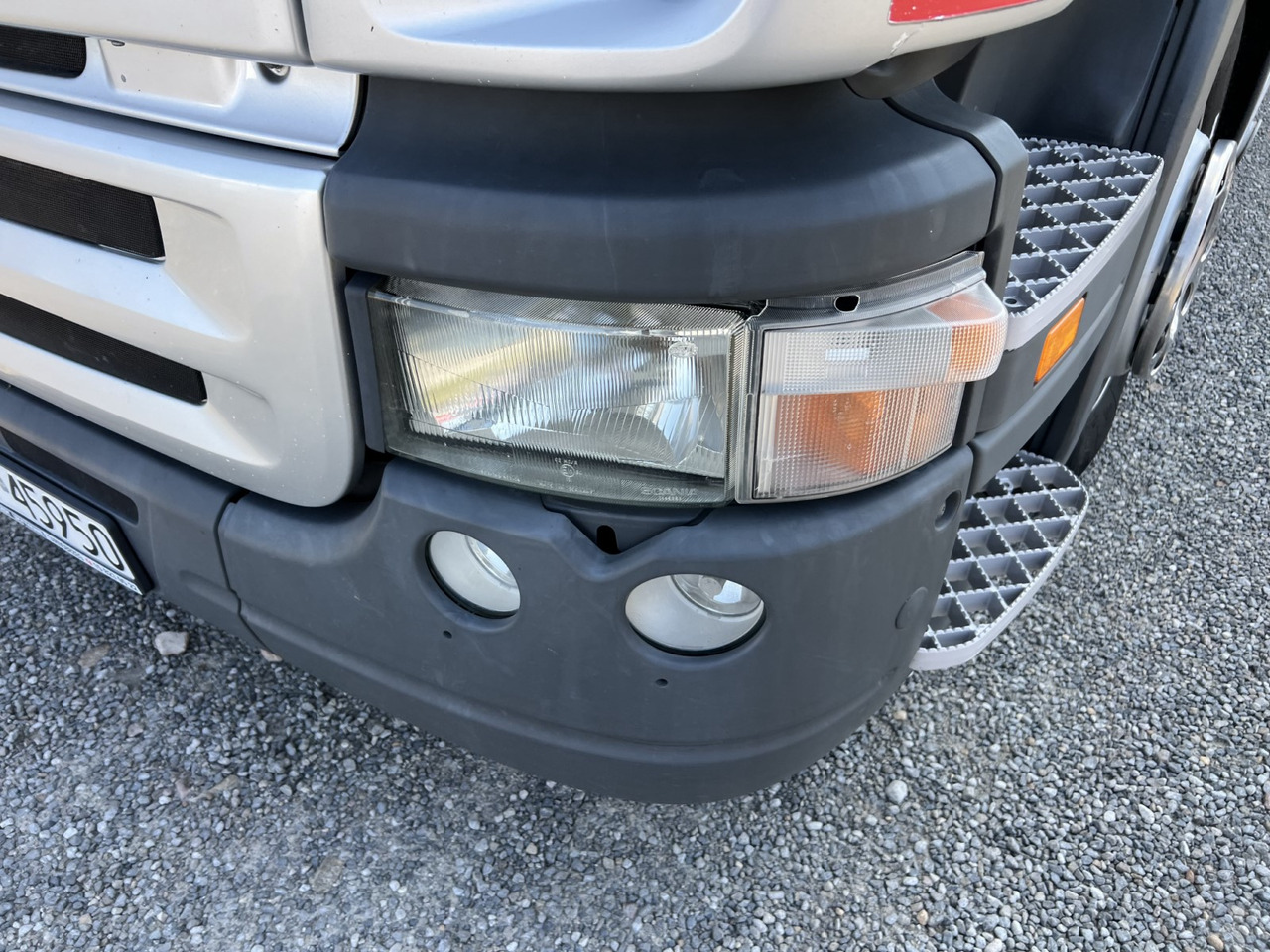 Dropside/ Flatbed truck Scania P320: picture 21 Dropside/ Flatbed truck Scania P320: picture 21