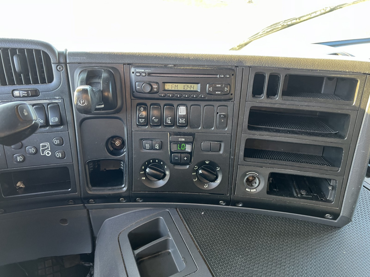 Tractor unit SCANIA P380: picture 14 Tractor unit SCANIA P380: picture 14