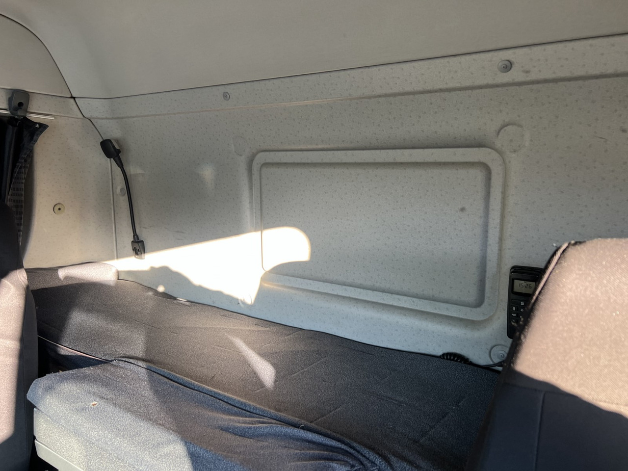 Tractor unit SCANIA P380: picture 20 Tractor unit SCANIA P380: picture 20