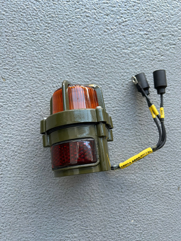 MAN KAT 1-8X8-6X6-4X4-INDICATOR LAMP-OFF-ROAD TRUCK - Spare parts: picture 2 MAN KAT 1-8X8-6X6-4X4-INDICATOR LAMP-OFF-ROAD TRUCK - Spare parts: picture 2