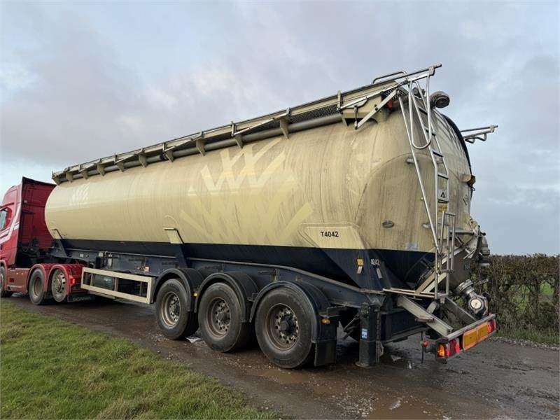 Feldbinder Feldbinder 58 Cube Powder Tank - Tank semi-trailer: picture 5 Feldbinder Feldbinder 58 Cube Powder Tank - Tank semi-trailer: picture 5