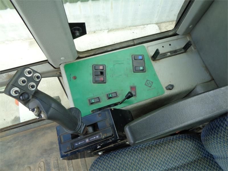 Househam Imp 28/24 M Self-Propelled Sprayer *Video Below* - Tractor mounted sprayer: picture 5 Househam Imp 28/24 M Self-Propelled Sprayer *Video Below* - Tractor mounted sprayer: picture 5