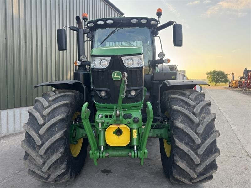John Deere 6215R Command Pro **Ultimate Edition**Front PTO**V  - Farm tractor: picture 5 John Deere 6215R Command Pro **Ultimate Edition**Front PTO**V  - Farm tractor: picture 5