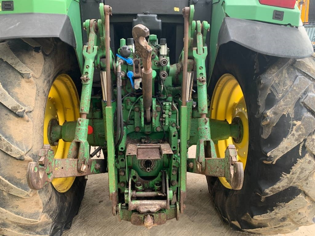 John Deere 6800 - Farm tractor: picture 5 John Deere 6800 - Farm tractor: picture 5