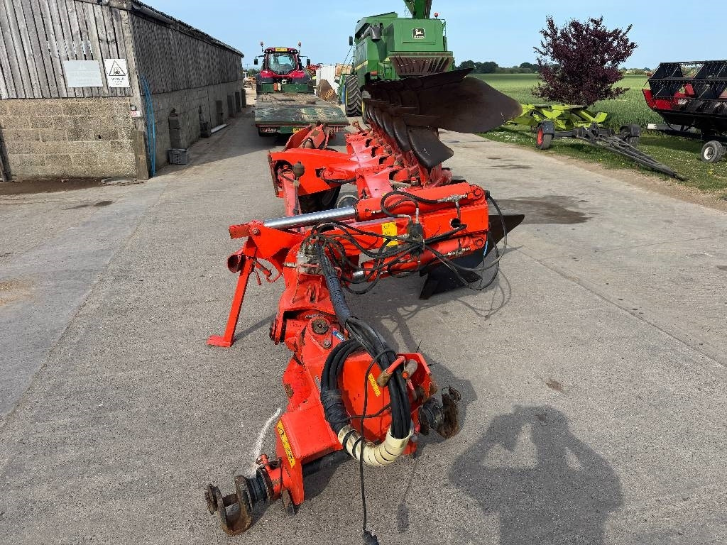 Kuhn VT 1180 M6H - Plow: picture 3 Kuhn VT 1180 M6H - Plow: picture 3