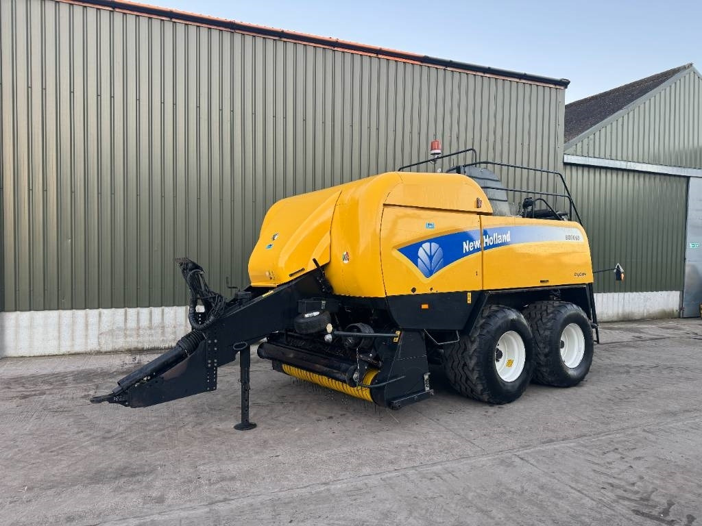 New Holland BB 9060 - Square baler: picture 1 New Holland BB 9060 - Square baler: picture 1