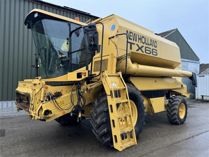 New Holland New Holland TX66 c/w 20ft Header - Harvester attachment: picture 3 New Holland New Holland TX66 c/w 20ft Header - Harvester attachment: picture 3