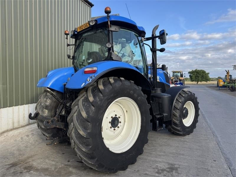 New Holland T7.210 Auto Command - Farm tractor: picture 3 New Holland T7.210 Auto Command - Farm tractor: picture 3