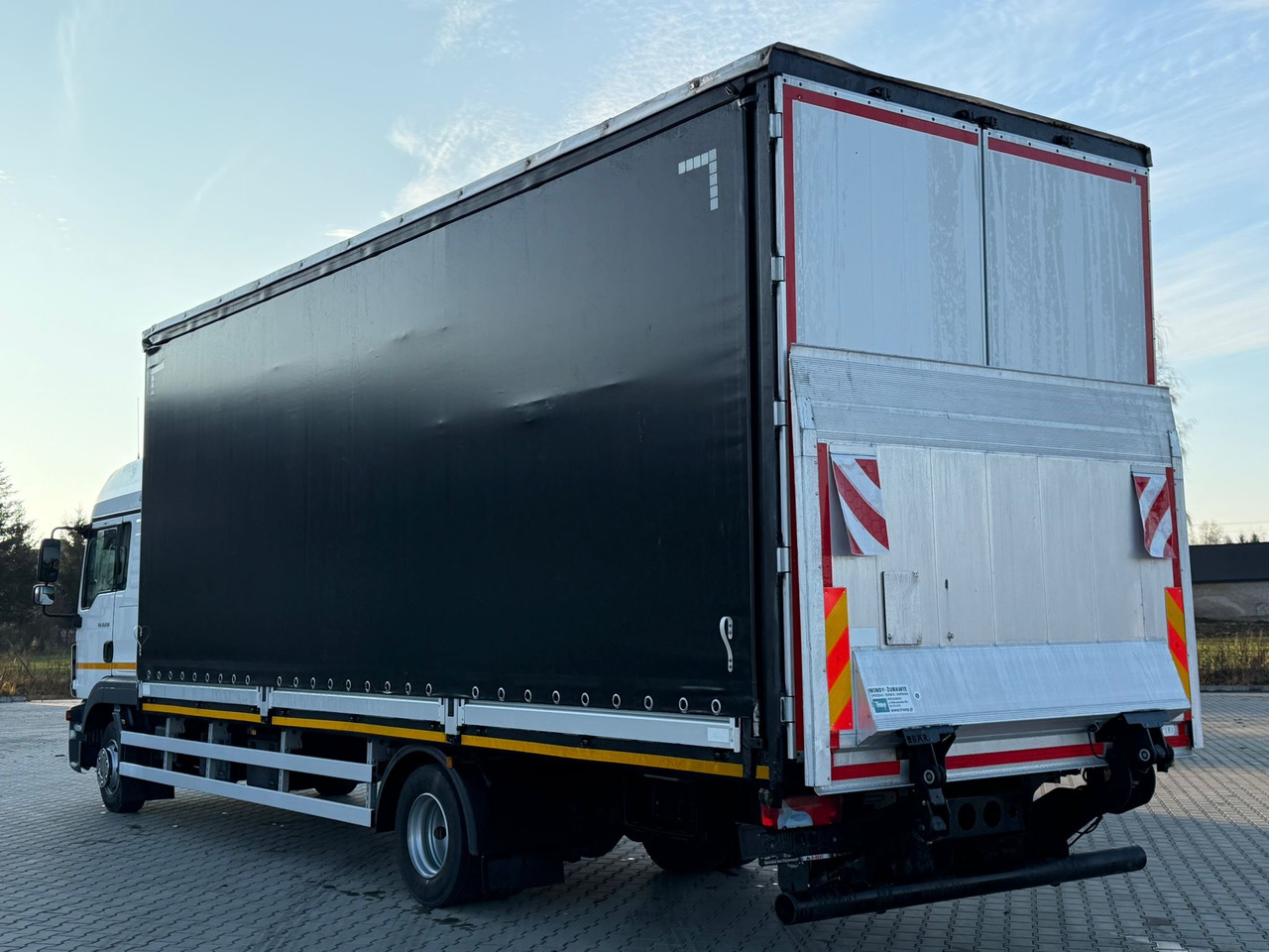 MAN TGL 12.250 / BURTO - FIRANKA / WINDA / 18 EUROPALET / SYPIALKA / 2018 ROK - Curtainsider truck: picture 4 MAN TGL 12.250 / BURTO - FIRANKA / WINDA / 18 EUROPALET / SYPIALKA / 2018 ROK - Curtainsider truck: picture 4