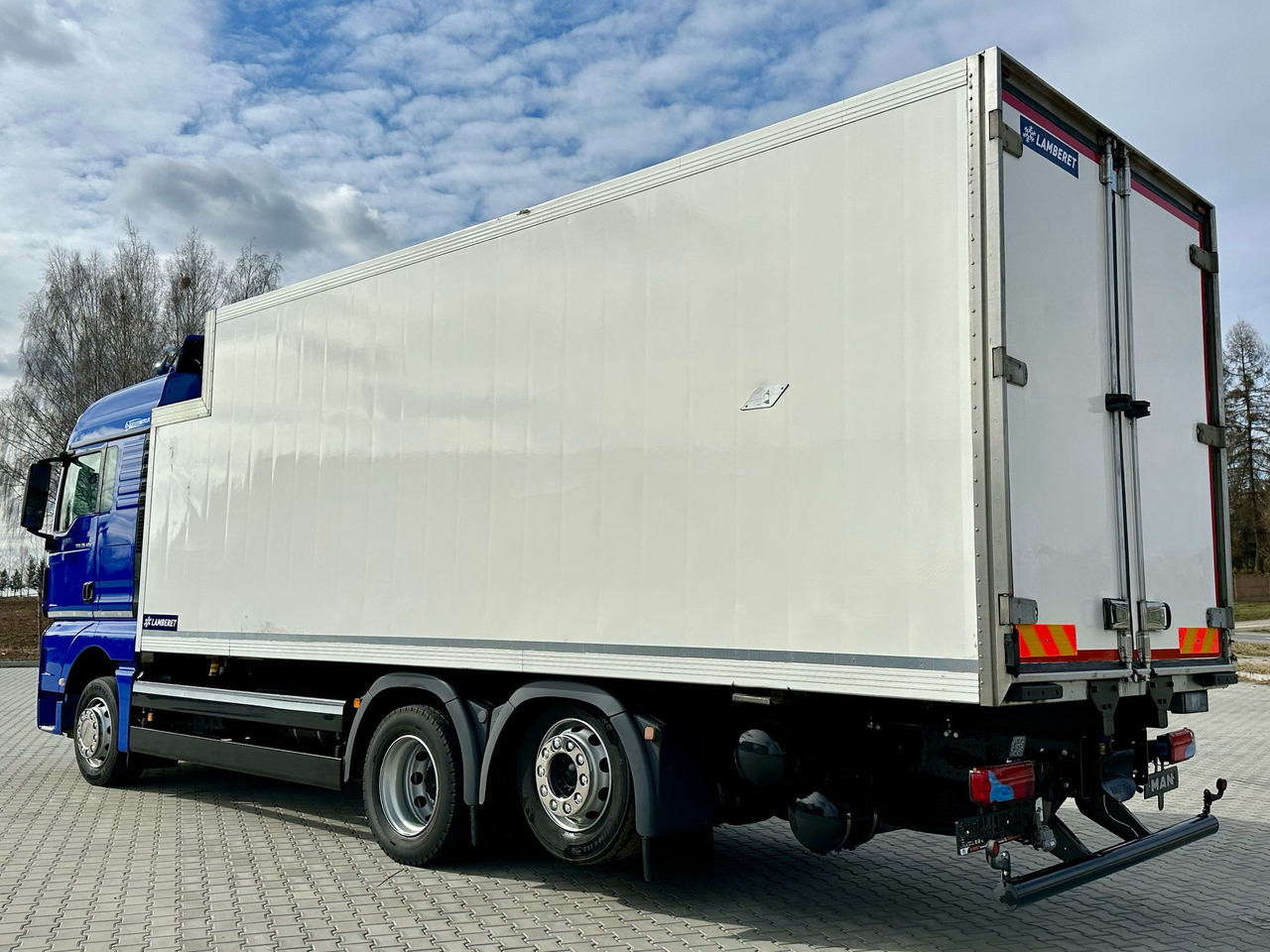 MAN TGX 26.420 / CHŁODNIA / LAMBERET / 18 EUROPALET / 6x2 / 2017 ROK / SYPIALKA - Refrigerator truck: picture 5 MAN TGX 26.420 / CHŁODNIA / LAMBERET / 18 EUROPALET / 6x2 / 2017 ROK / SYPIALKA - Refrigerator truck: picture 5