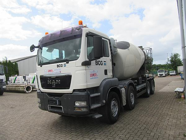 2009 MAN MIXER TRUCK 10M3 8x4 - Other machinery: picture 1 2009 MAN MIXER TRUCK 10M3 8x4 - Other machinery: picture 1