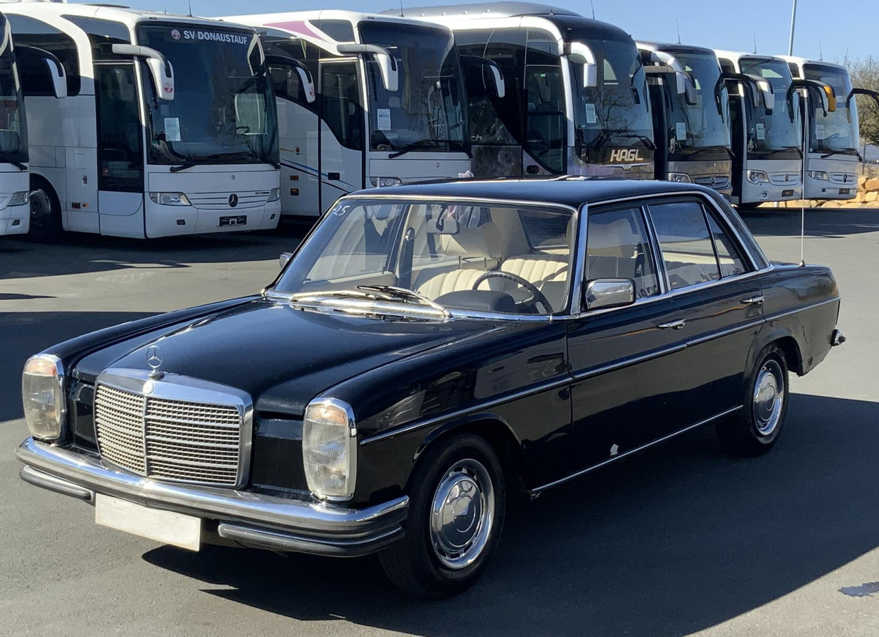 Mercedes-Benz 200 D/8 - Car: picture 2 Mercedes-Benz 200 D/8 - Car: picture 2
