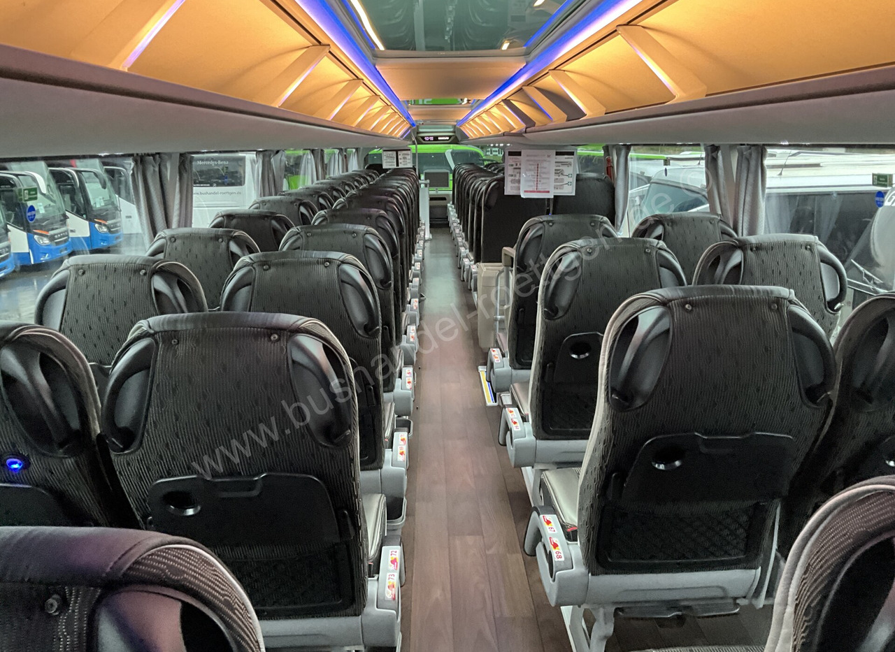 Double-decker bus Neoplan Skyliner L: picture 18