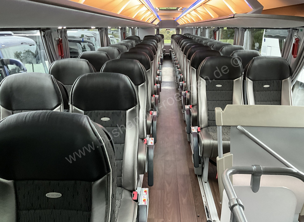 Double-decker bus Neoplan Skyliner L: picture 16