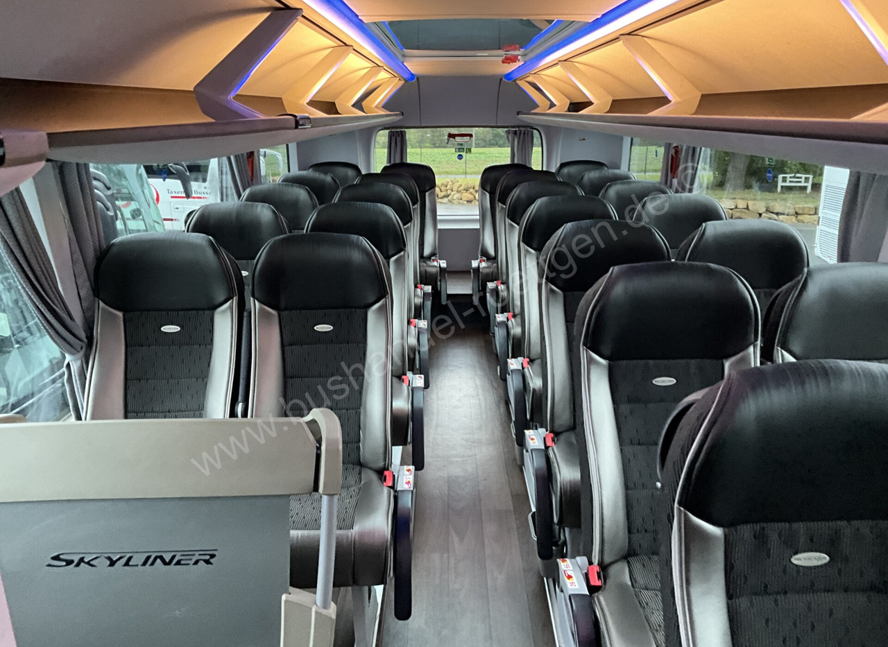 Double-decker bus Neoplan Skyliner L: picture 17