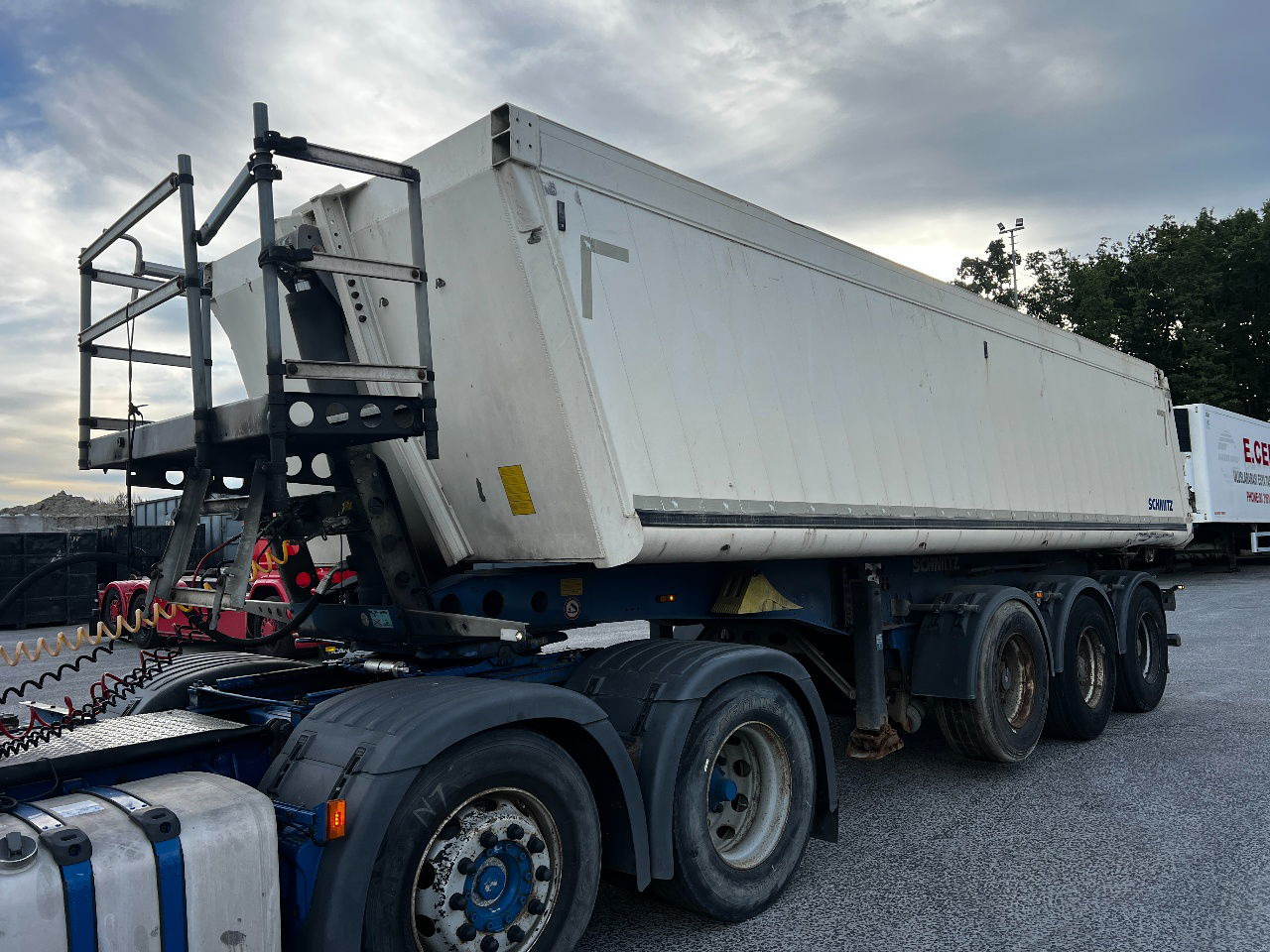 Schmitz Cargobull Gotha 27m3, SAF, ALU - Tipper semi-trailer: picture 2 Schmitz Cargobull Gotha 27m3, SAF, ALU - Tipper semi-trailer: picture 2