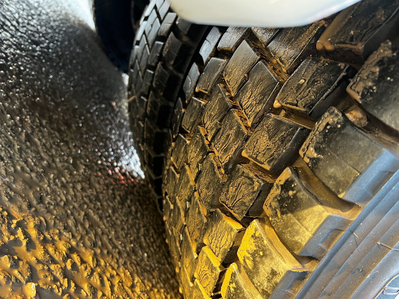 Scania R580 V8 Highline, Kind of the road - Tractor unit: picture 5 Scania R580 V8 Highline, Kind of the road - Tractor unit: picture 5