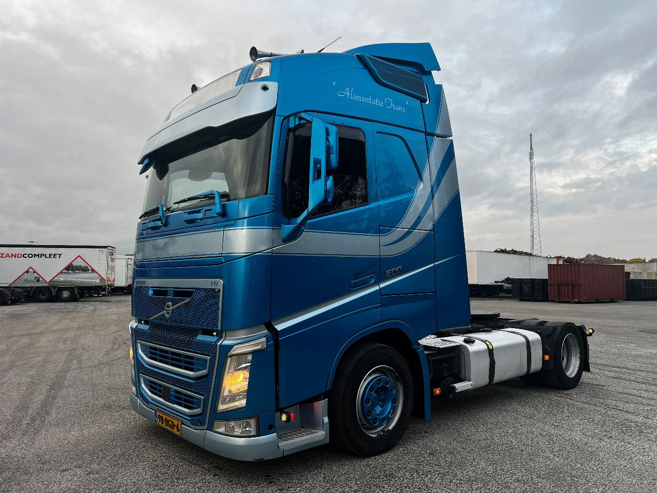 Volvo FH 460 Globe, Lowdeck, Mega - Tractor unit: picture 1 Volvo FH 460 Globe, Lowdeck, Mega - Tractor unit: picture 1