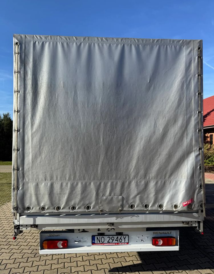 Renault Master - Curtain side van: picture 4 Renault Master - Curtain side van: picture 4
