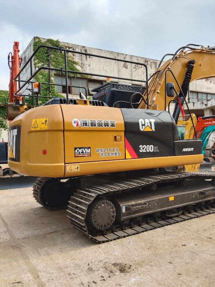 CAT 320D2 - Crawler excavator: picture 5 CAT 320D2 - Crawler excavator: picture 5