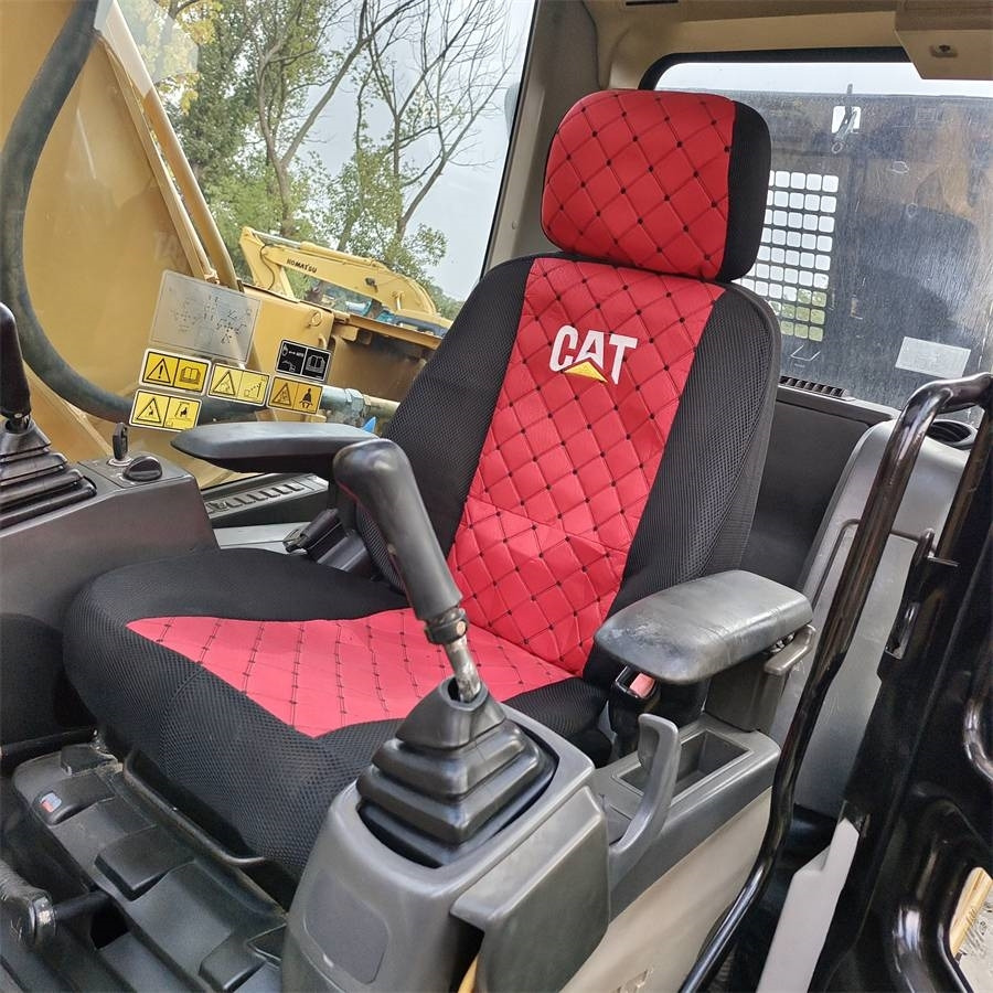 CAT 320D2 - Crawler excavator: picture 5 CAT 320D2 - Crawler excavator: picture 5