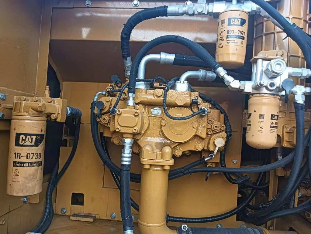 CAT 324 D2 L - Crawler excavator: picture 4 CAT 324 D2 L - Crawler excavator: picture 4