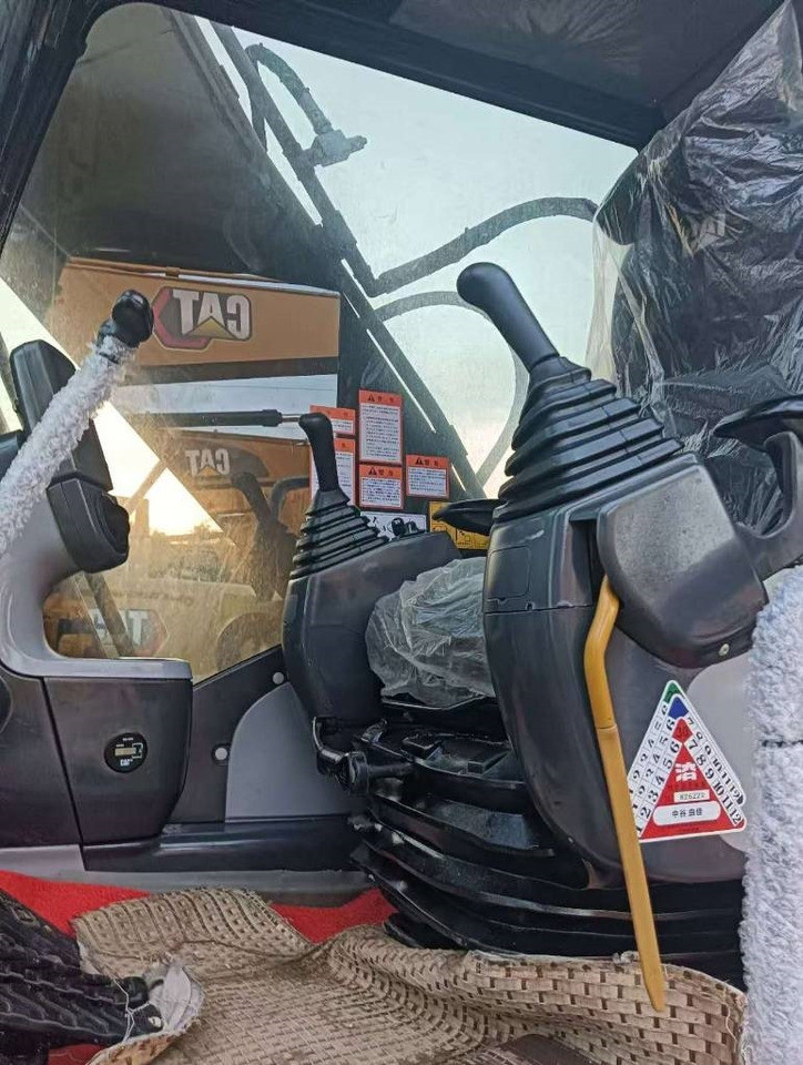 CAT 324 D2 L - Crawler excavator: picture 2 CAT 324 D2 L - Crawler excavator: picture 2