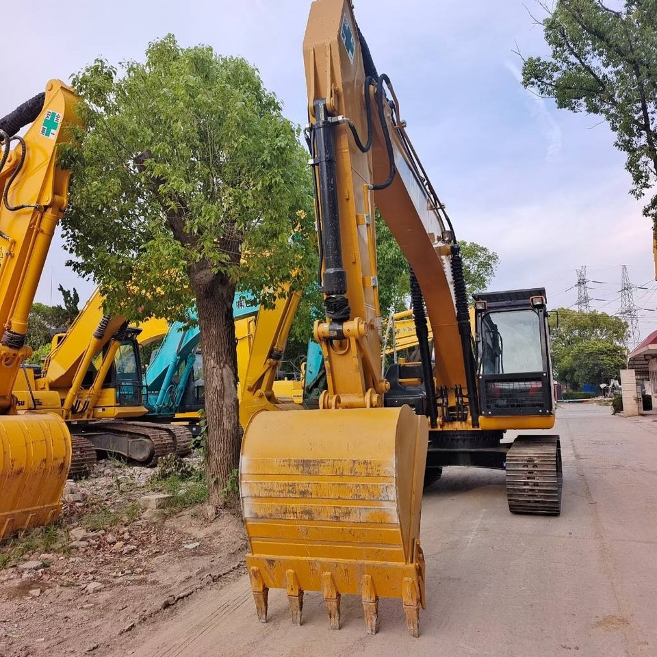 CAT 324D2L - Crawler excavator: picture 4 CAT 324D2L - Crawler excavator: picture 4