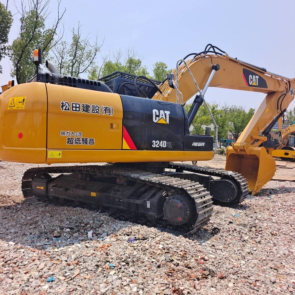 CAT 324D2L - Crawler excavator: picture 3 CAT 324D2L - Crawler excavator: picture 3