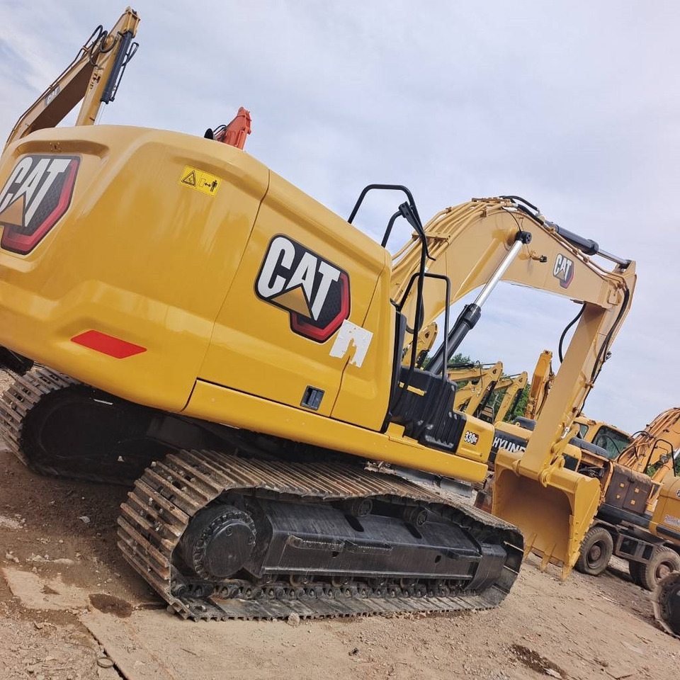 CAT 330 B L - Crawler excavator: picture 2 CAT 330 B L - Crawler excavator: picture 2