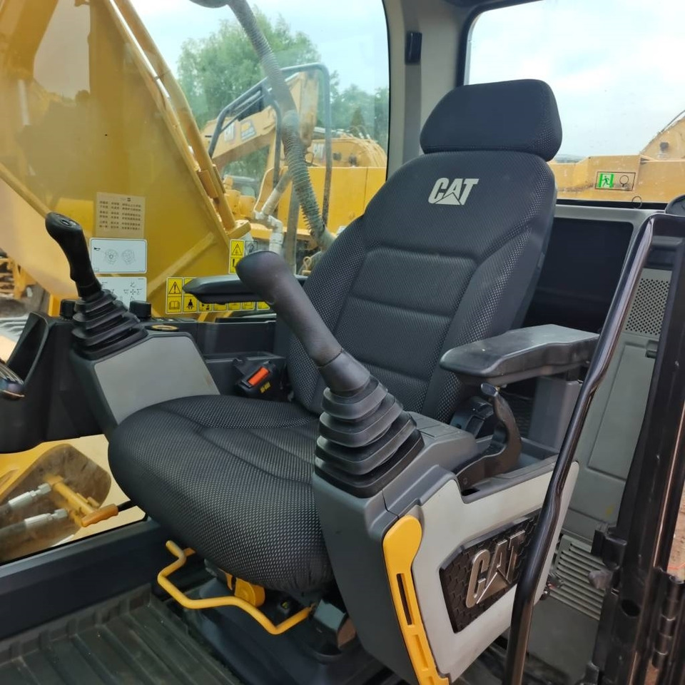 CAT 330 B L - Crawler excavator: picture 5 CAT 330 B L - Crawler excavator: picture 5