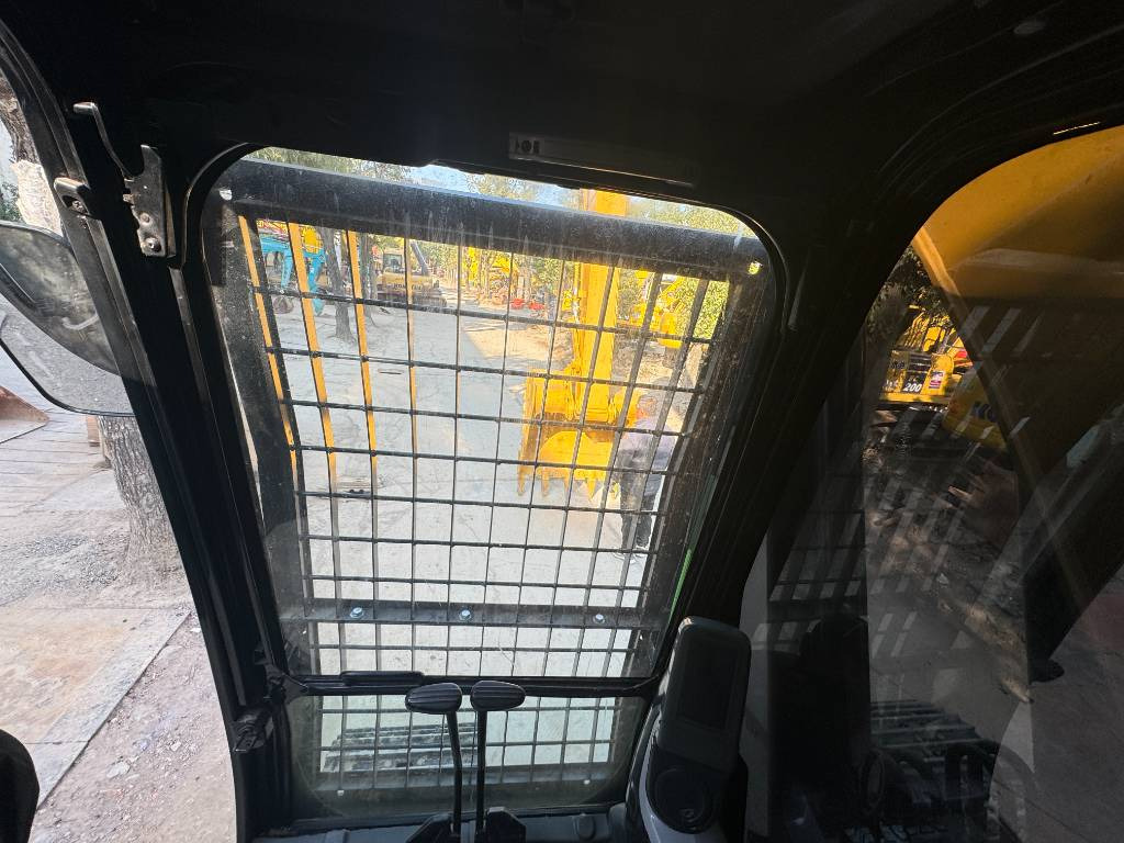 CAT 330 D L - Crawler excavator: picture 4 CAT 330 D L - Crawler excavator: picture 4