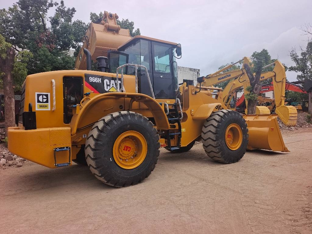 CAT 966 H - Wheel loader: picture 2 CAT 966 H - Wheel loader: picture 2