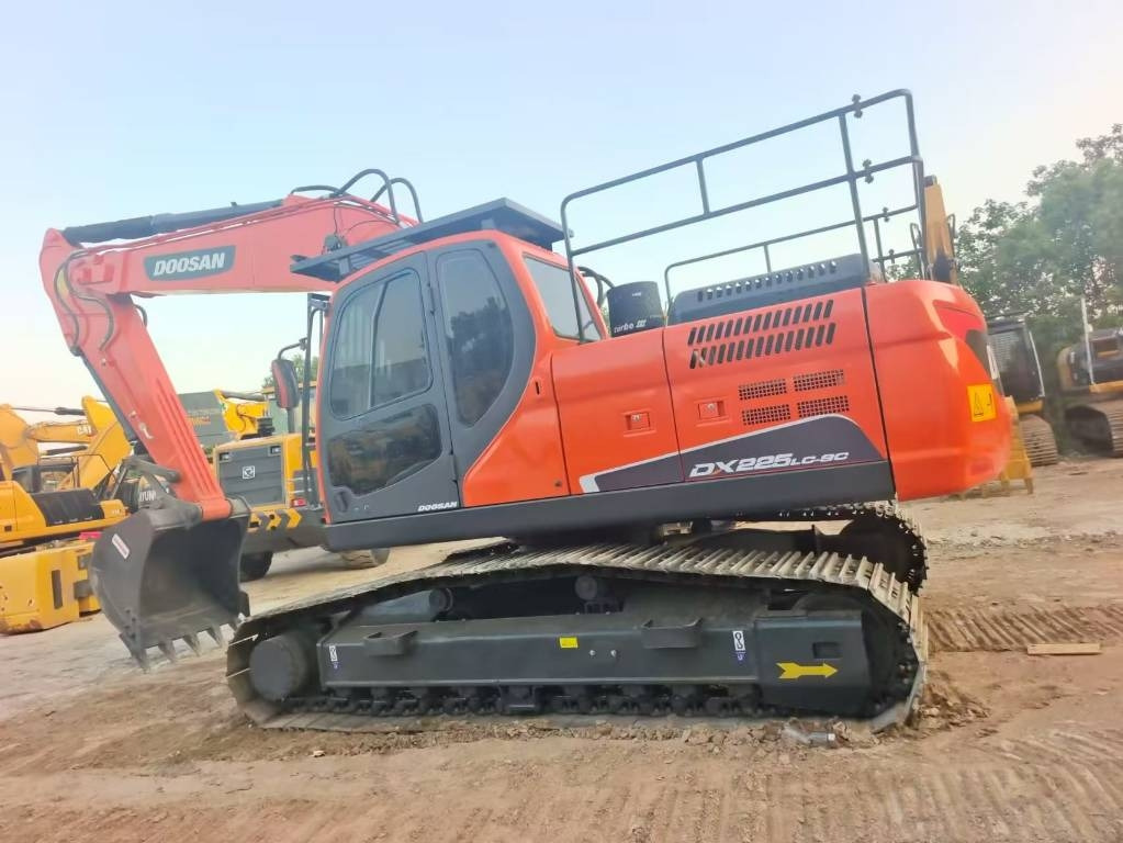 Doosan DX 225 LC-9C - Crawler excavator: picture 1 Doosan DX 225 LC-9C - Crawler excavator: picture 1