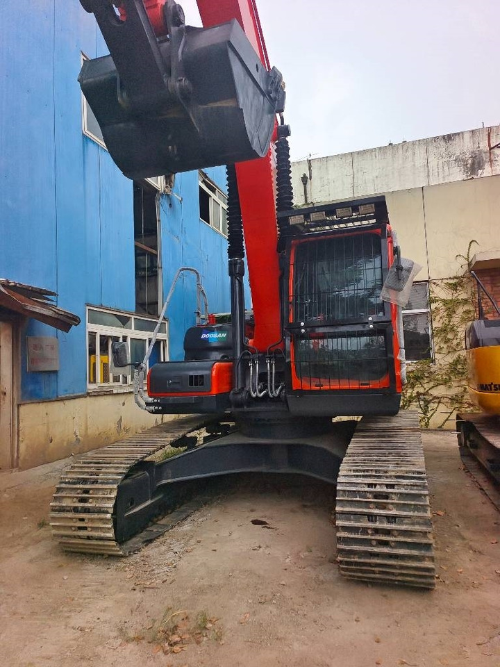 Doosan DX 225 LC - Crawler excavator: picture 5 Doosan DX 225 LC - Crawler excavator: picture 5