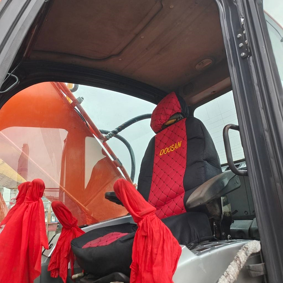Doosan DX225LC-9C - Crawler excavator: picture 5 Doosan DX225LC-9C - Crawler excavator: picture 5