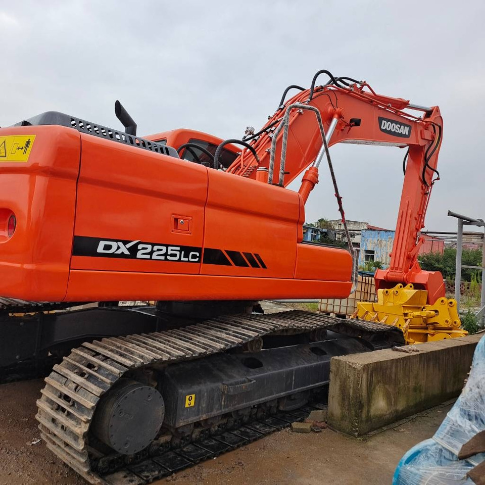 Doosan DX225LC-9C - Crawler excavator: picture 1 Doosan DX225LC-9C - Crawler excavator: picture 1