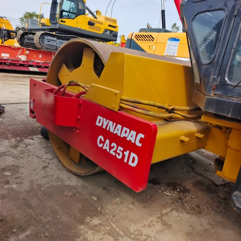 Dynapac CA 251 D - Compactor: picture 5 Dynapac CA 251 D - Compactor: picture 5