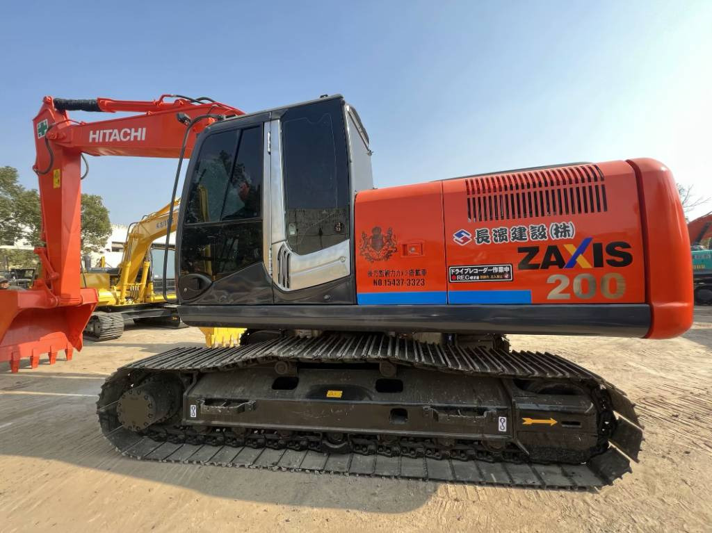 Hitachi ZX 200-3 G - Crawler excavator: picture 1 Hitachi ZX 200-3 G - Crawler excavator: picture 1