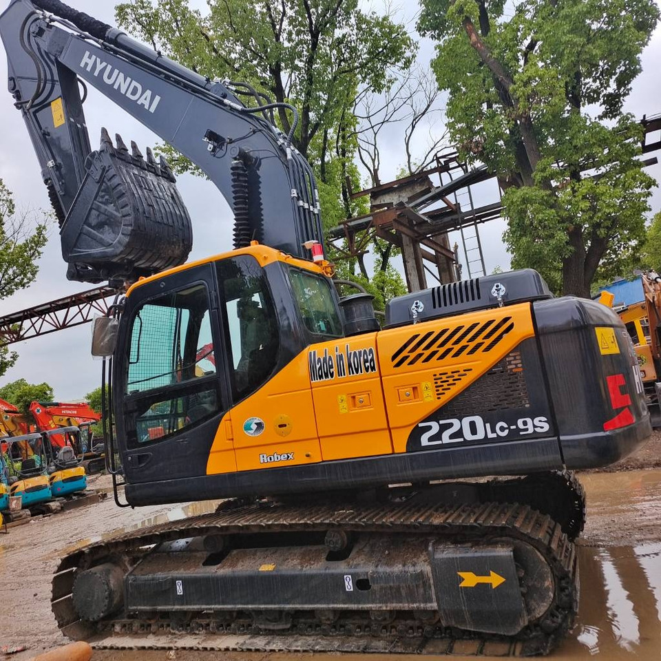 Hyundai 220 LC-9S - Crawler excavator: picture 1 Hyundai 220 LC-9S - Crawler excavator: picture 1