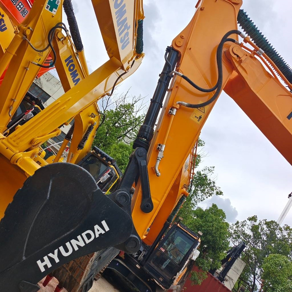 Hyundai 305LC-9S - Crawler excavator: picture 4 Hyundai 305LC-9S - Crawler excavator: picture 4