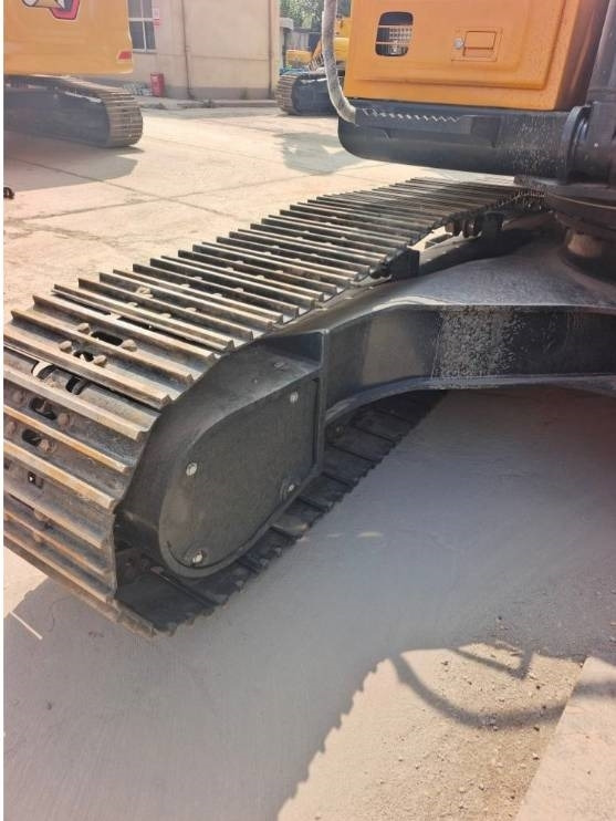 Hyundai HX 210 HD - Crawler excavator: picture 4 Hyundai HX 210 HD - Crawler excavator: picture 4