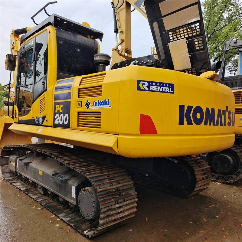 Komatsu PC 200 - Crawler excavator: picture 1 Komatsu PC 200 - Crawler excavator: picture 1