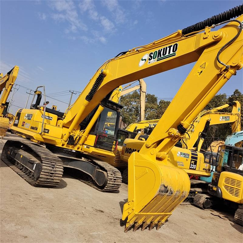 Crawler excavator Komatsu PC 200: picture 1